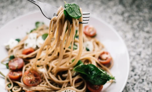 dieta 2500 kcal Dieta 2500 kcal – czy warto ją stosować? Zasady, efekty, a także przykładowy jadłospis. Musisz to wiedzieć!