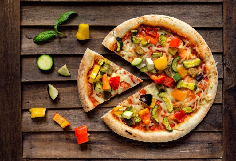 pizza20wegaC584ska2028229 Jak przygotować pizzę bez laktozy - przewodnik