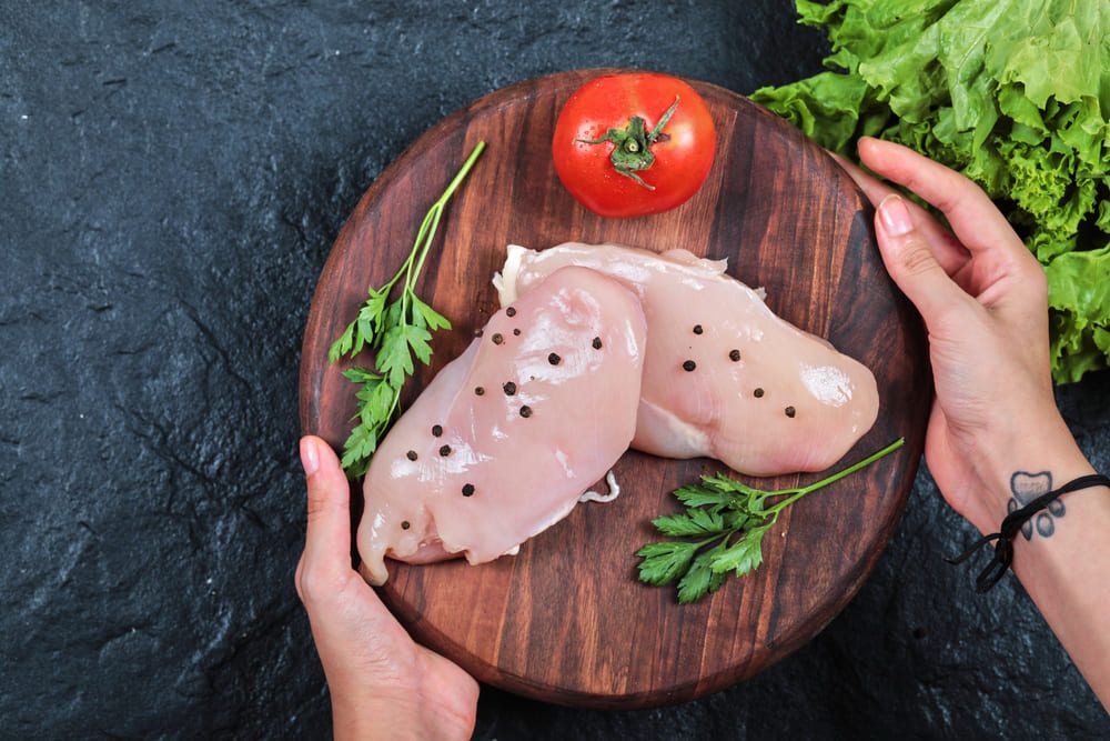 Czy filet z piersi kurczaka w diecie pudełkowej to zawsze dobry wybór? 2 /app/uploads/2025/01/filet-z-piersi-kurczaka-w-cateringu-dietetycznym.jpg