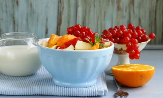 Poszukując odpowiedzi, ile cukru można spożyć dziennie, trzeba zapoznać się z jego zawartością w każdym produkcie.